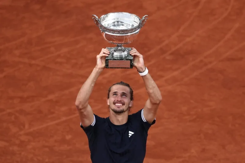 Roland Garros Open là thương hiệu thể thao toàn cầu, có sức ảnh hưởng lớn đến tennis, truyền thông và du lịch Paris.